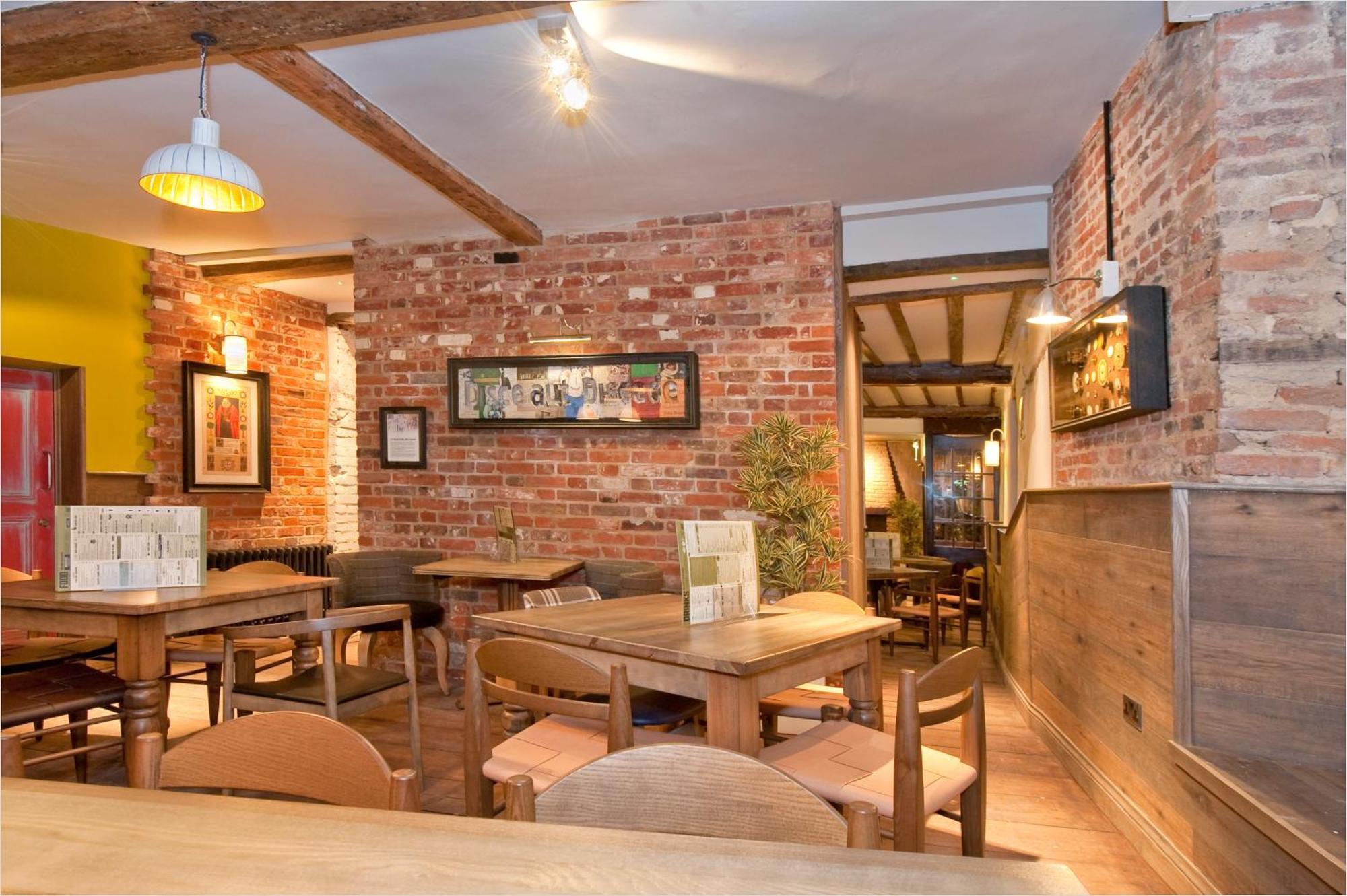 The King'S Head Hotel Wetherspoon Beccles Exteriör bild