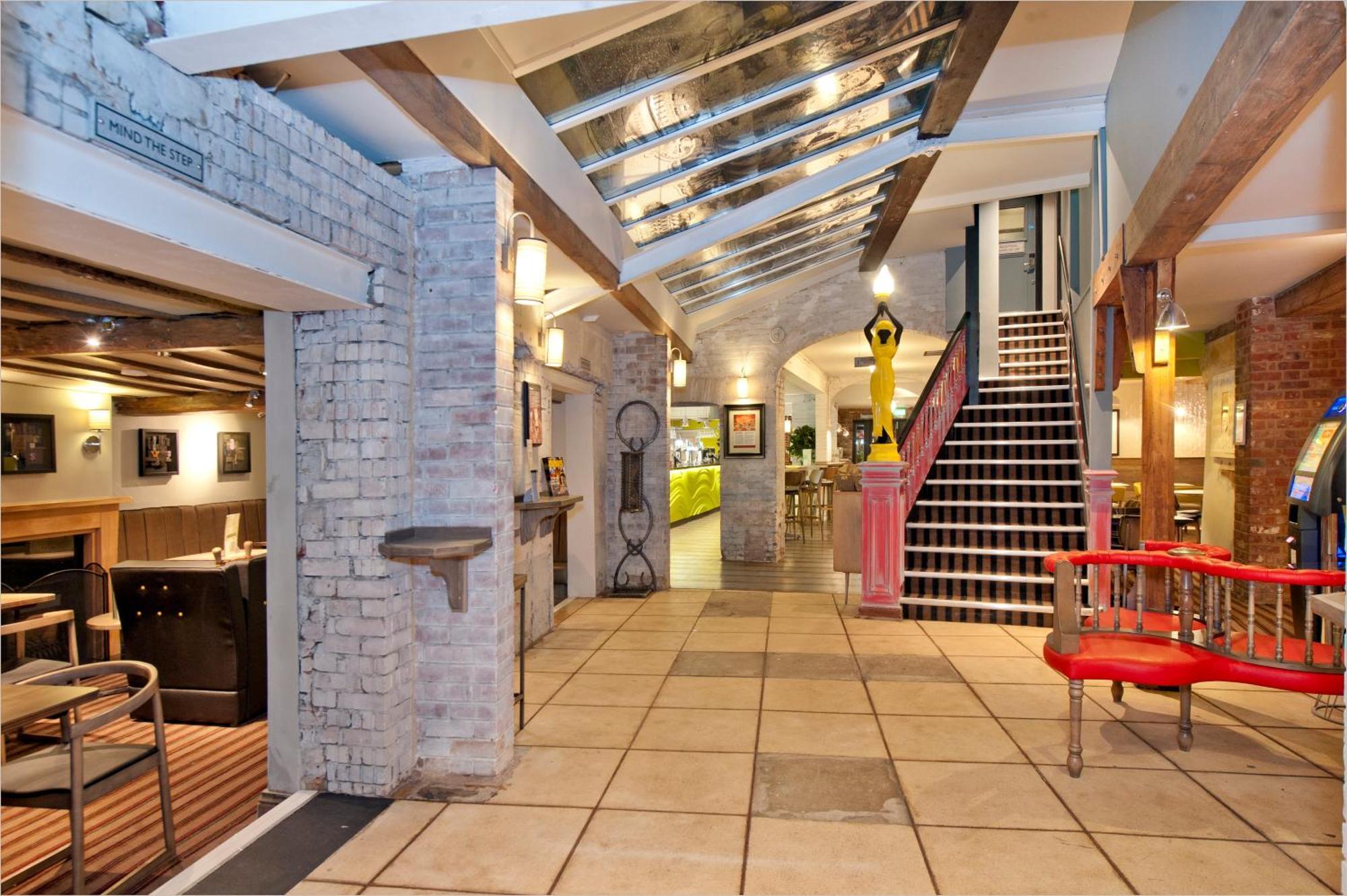 The King'S Head Hotel Wetherspoon Beccles Exteriör bild