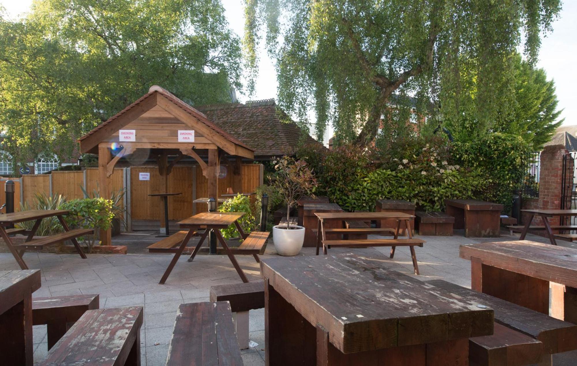 The King'S Head Hotel Wetherspoon Beccles Exteriör bild