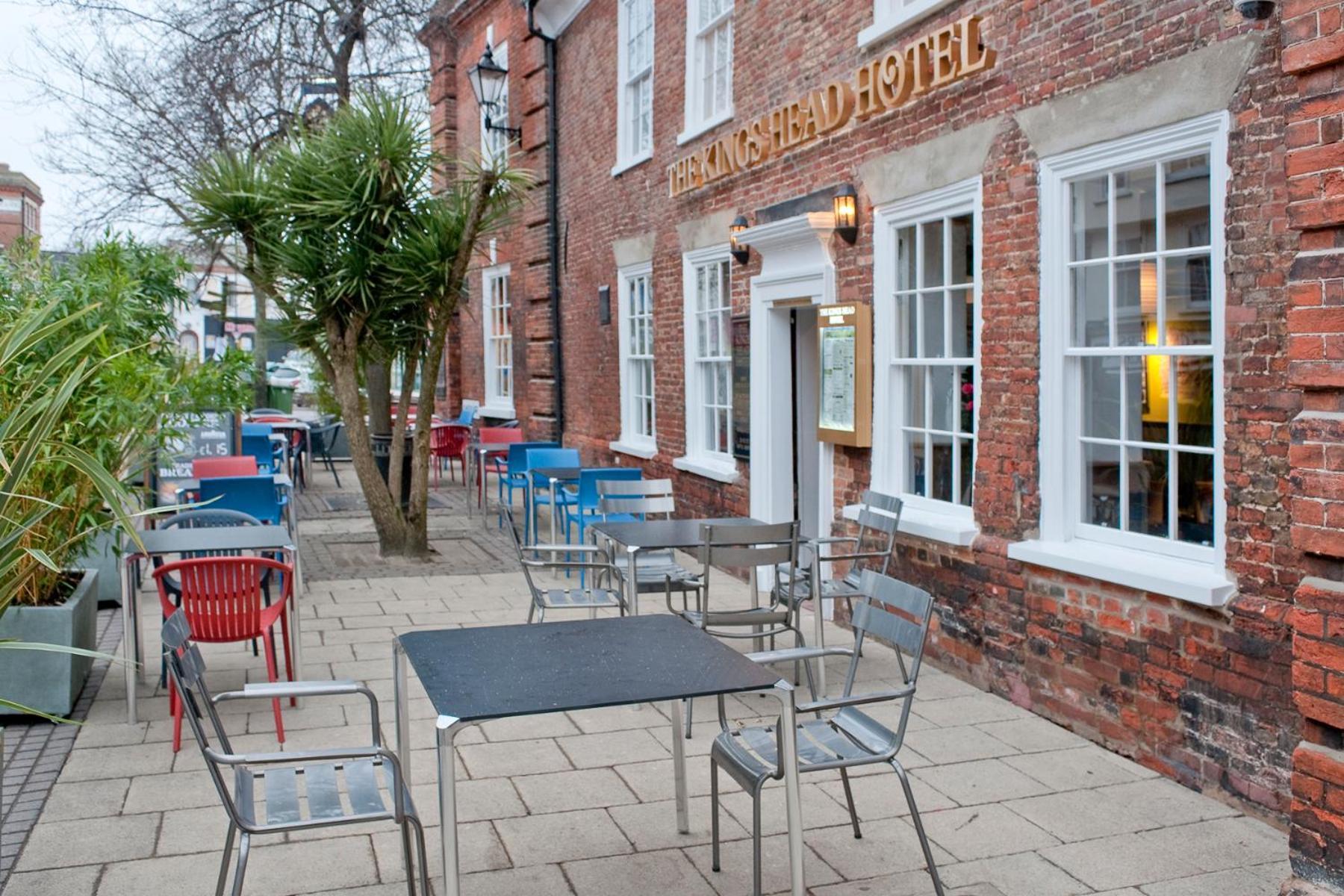 The King'S Head Hotel Wetherspoon Beccles Exteriör bild